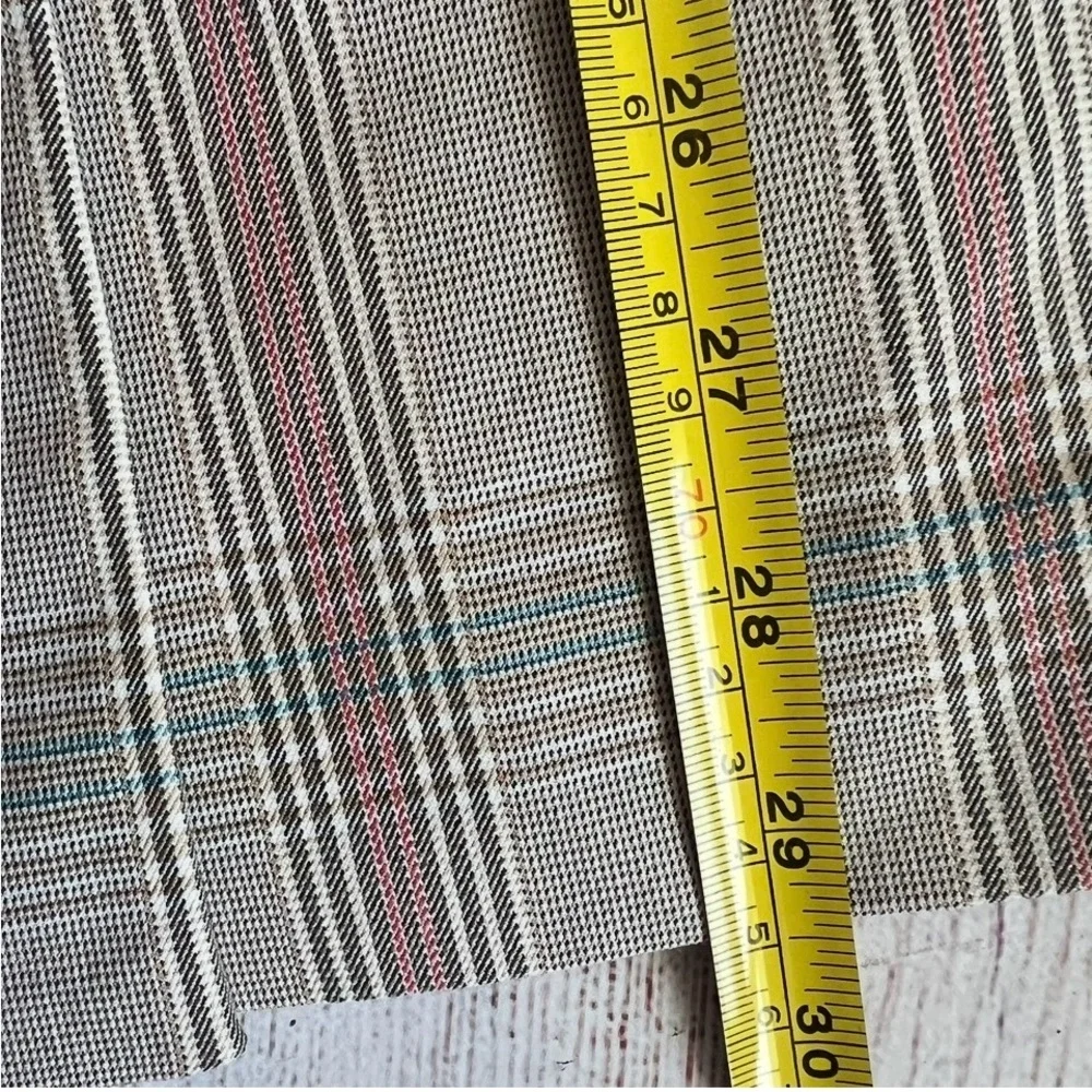 CABI Plaid Sleuth 90’s Style Boxy Blazer 8